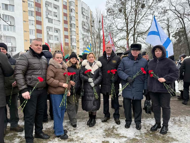 «Красный пищевик» почтил память воинов-интернационалистов